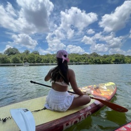 Life is better on the water. 🤙 Soak in the weekend paddleboarding around Austin.
.
.
📸: @who.lizzz.is #repost Instagram post from @thegroveaptsatx on July 18, 2024 20:25:04pm